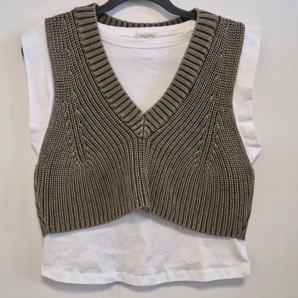 PILCRO Boxy Tee & Sweater Vest Twofer Set Tan Anthropologie Women's Size Small - Picture 4 of 14